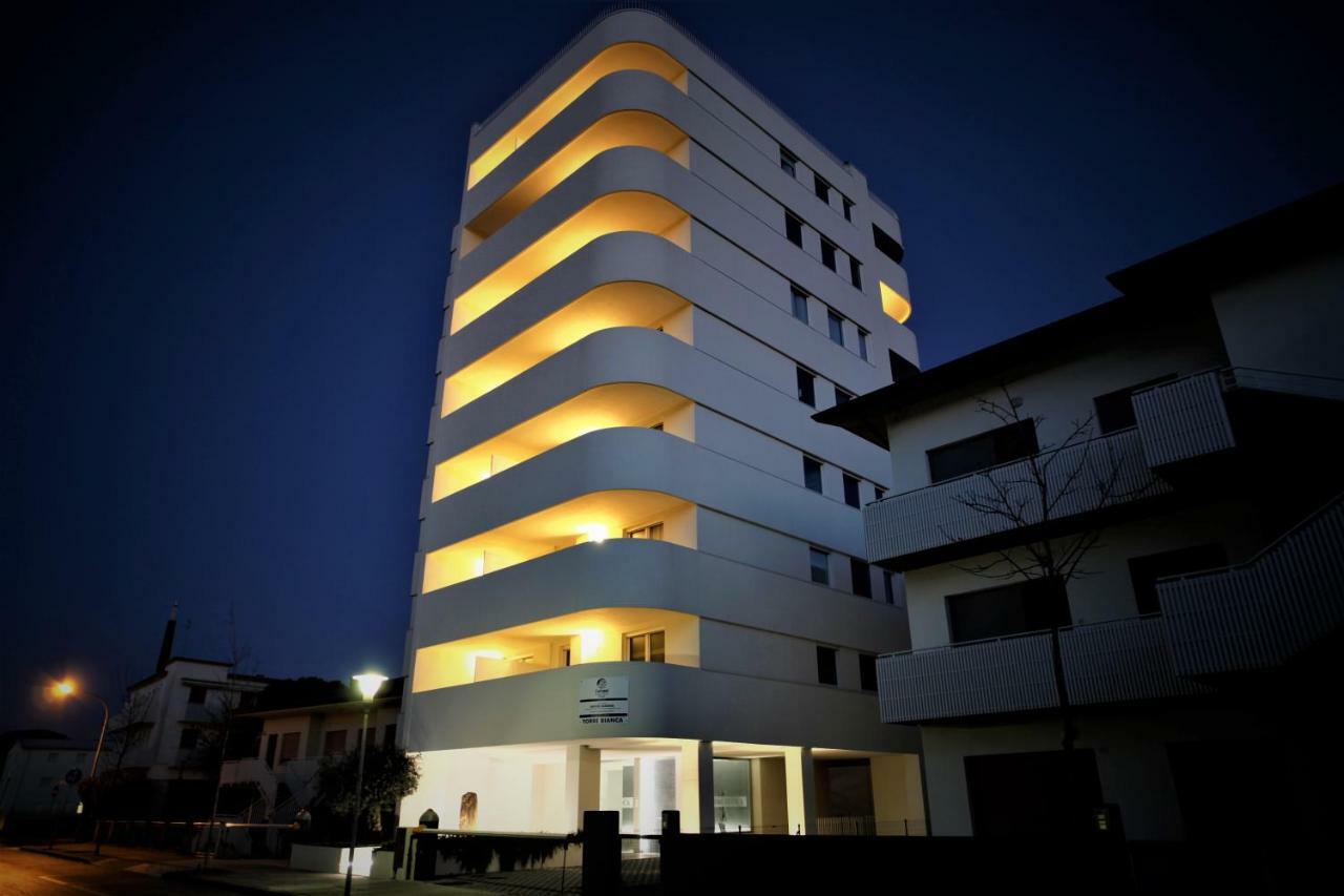 Appartamenti Torre Bianca 리그나노 사비아도로 외부 사진